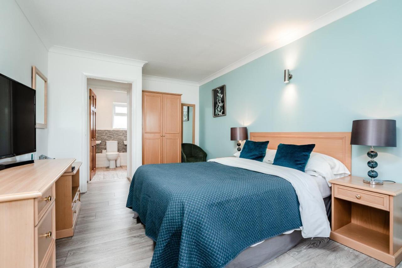 Pike And Eel Hotel And Marina Needingworth Ngoại thất bức ảnh